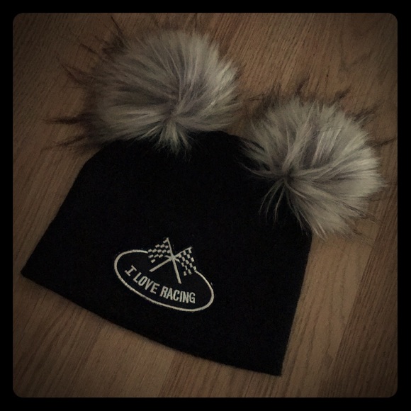 Beanie with appliqué - Picture 1 of 1